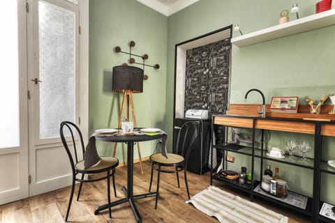 Kitchen or kitchenette, Lunch