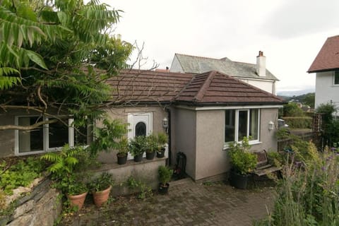 Dinerth Cottage Apartment in Wales