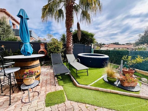 Villa climatisée avec jacuzzi Villa in La Londe-les-Maures