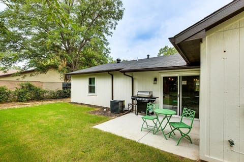 Walk to Lewisville Lake Dog-Friendly Texas Home House in Little Elm