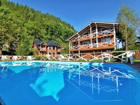 Property building, Swimming pool