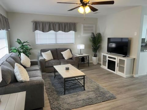 TV and multimedia, Living room, fireplace, internet