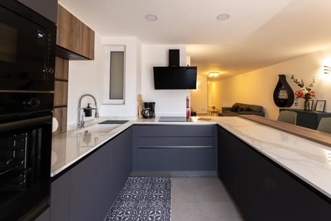 Kitchen or kitchenette, Breakfast, dishwasher, pet friendly