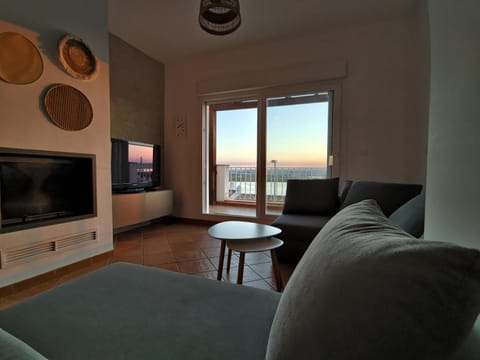 Living room, Sunset, fireplace