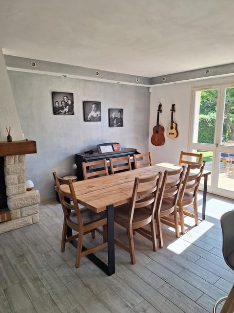 Foyer pagrita Vacation rental in Caen