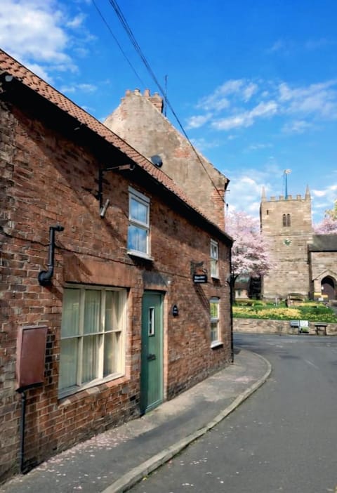 Property building, View (from property/room), Street view, Location