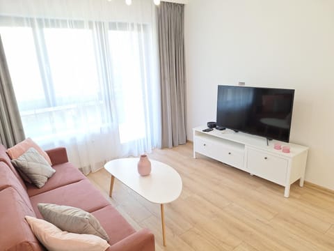 Classic Apartament - prywatny parking, blisko szpital Arkońska i Strzałowska Apartment in Szczecin