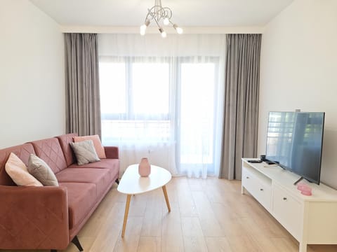 Classic Apartament - prywatny parking, blisko szpital Arkońska i Strzałowska Apartment in Szczecin