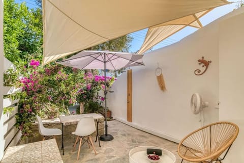 Day, Garden, Balcony/Terrace, Dining area, Garden view