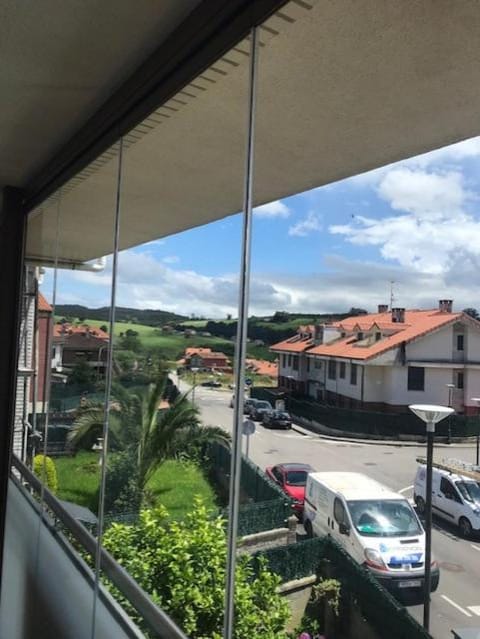 Balcony/Terrace, Street view