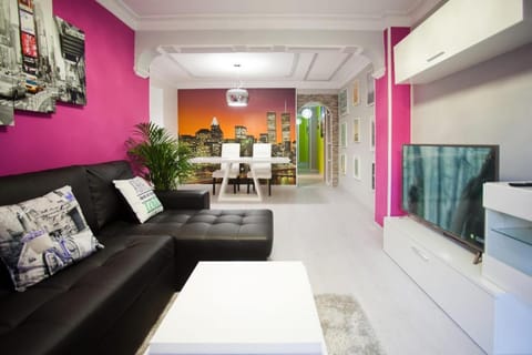 Living room, Dining area