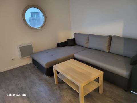 Superbe 3P, Paris, Stade de France, WIFI, Parking Apartment in Saint-Denis, France