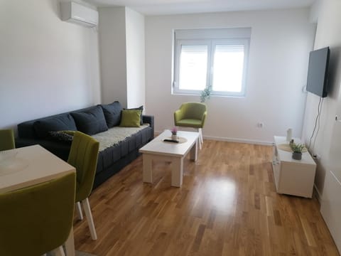 Apartman Relax Green Hill Apartment in Serbia