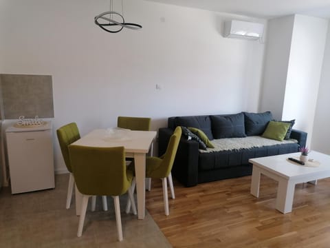 Apartman Relax Green Hill Apartment in Serbia