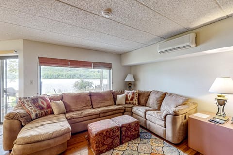 Marvel at Midlake Apartment in Big Boulder Lake