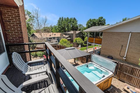 All-In-One Retreat Spa, Gym, Fun Room & Location! House in Westminster