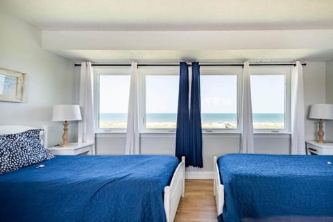 Beach Getaway in Amelia - Ocean Views & Room for 8 House in Fernandina Beach