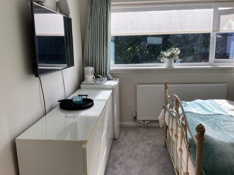 TV and multimedia, Bedroom, towels