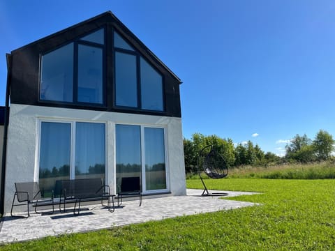 Property building, Natural landscape, Garden, Garden view
