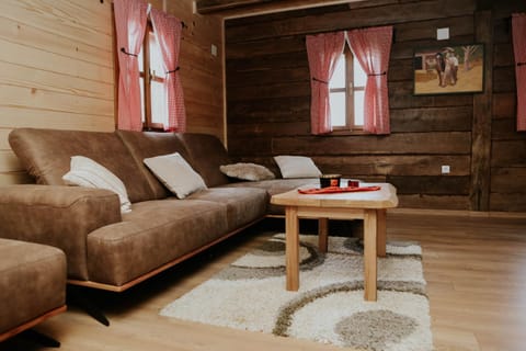 Holiday house Rustic Oak House in Lika-Senj County