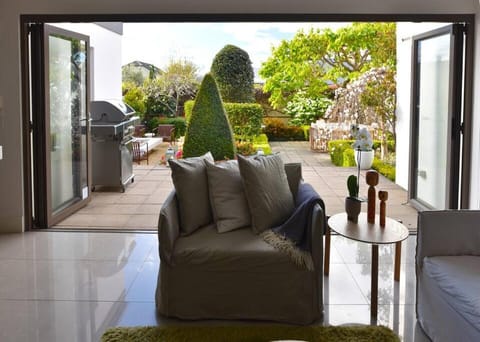 Sublime Luxury - Battery Point House in Hobart