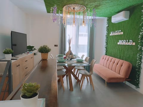 TV and multimedia, Living room, Dining area