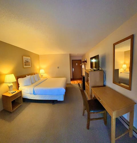 Bed, TV and multimedia, Photo of the whole room, hair dresser, minibar