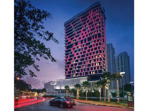 Nearby landmark, Facade/entrance, City view