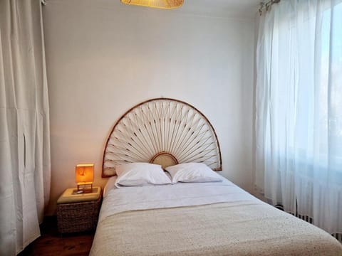 La Porte Du Midi Apartment in Normandy