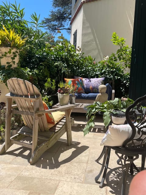 Patio, Spring, Garden, Seating area, Garden view