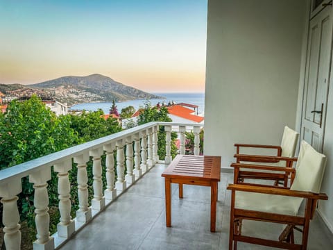 Natural landscape, View (from property/room), Balcony/Terrace, Mountain view, Sea view