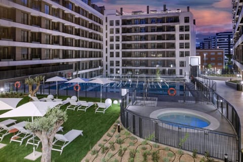 Alejandro Dumas Exclusive Living Apartment in Madrid