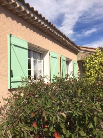 Villa avec piscine House in Roquebrune-sur-Argens