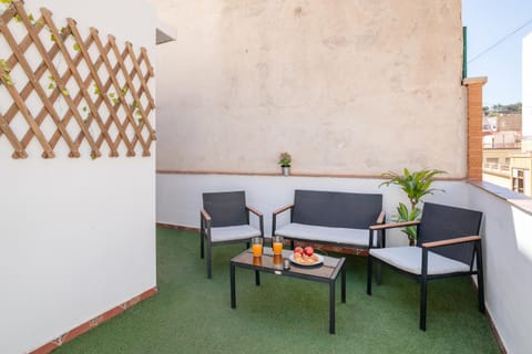 Off site, Day, Balcony/Terrace, Dining area