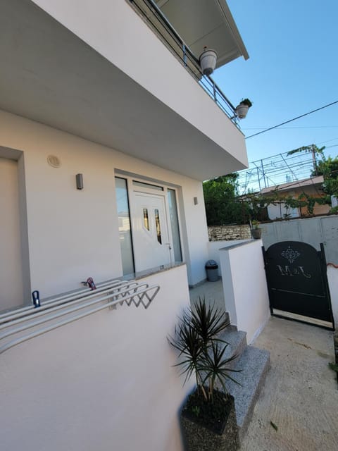 luxury studio's J&M Villa in Sarandë