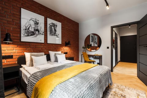 Bed, Photo of the whole room, Bedroom, towels, wardrobe