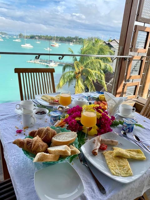 Food and drinks, Sea view, Breakfast, Lunch, Internal: Not applicable to any particular room