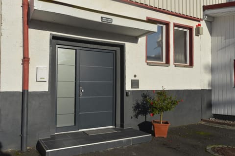Property building, Facade/entrance