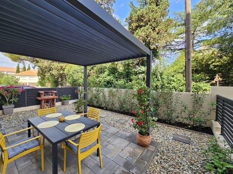 Patio, Garden, Balcony/Terrace, Balcony/Terrace