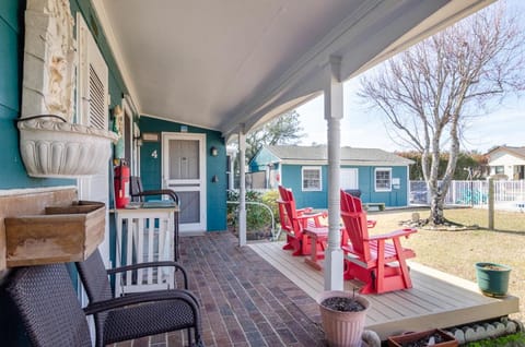 The Pelican Hidden Treasure Inn Room 2 by Bryant Real Estate Inn in Kure Beach