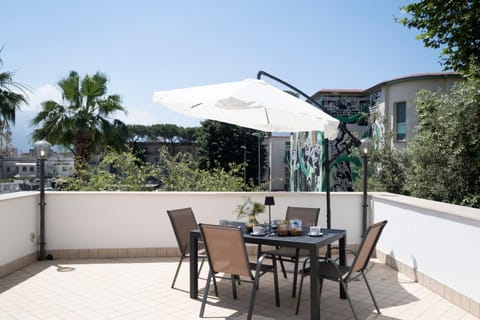 View (from property/room), Balcony/Terrace, Dining area