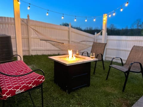 The Great Escape King suite, Kid friendly House in Sevierville