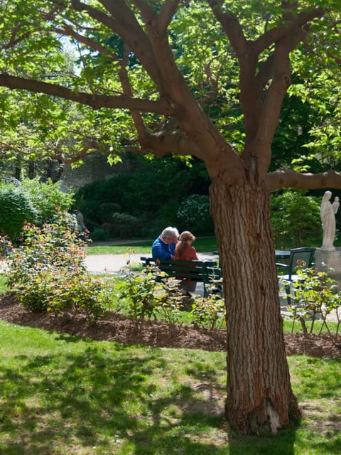 Spring, Day, People, Natural landscape, Garden, Garden, Garden view