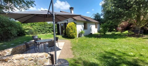 Patio, Natural landscape, Garden, Dining area, Garden view