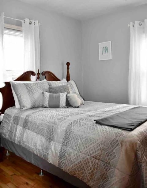 Cozy Garden House House in Ohio