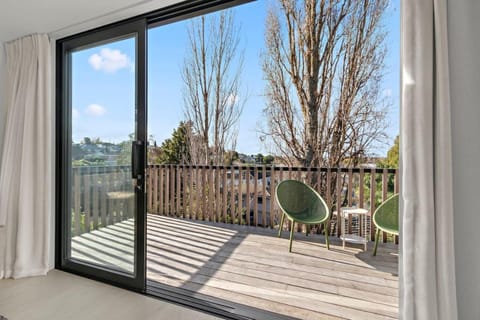 Patio, View (from property/room), Balcony/Terrace