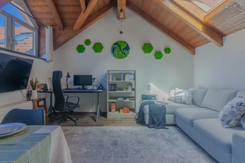 Communal lounge/ TV room, Living room