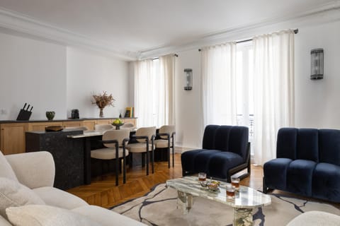 Living room, Dining area