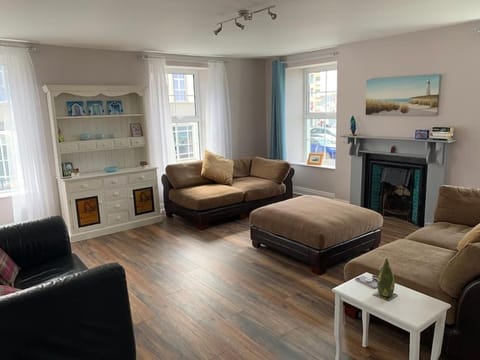 Blue Pool Townhouse,Portrush House in Portrush