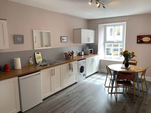 Blue Pool Townhouse,Portrush House in Portrush